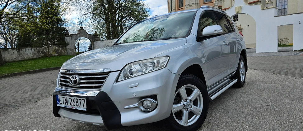 Toyota RAV4 cena 44999 przebieg: 218600, rok produkcji 2010 z Wisła małe 211